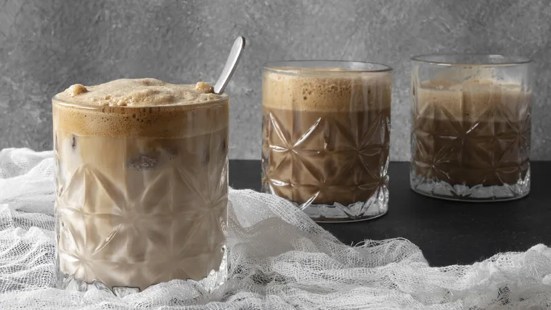 کلد برو لاته (Cold Brew Latte)